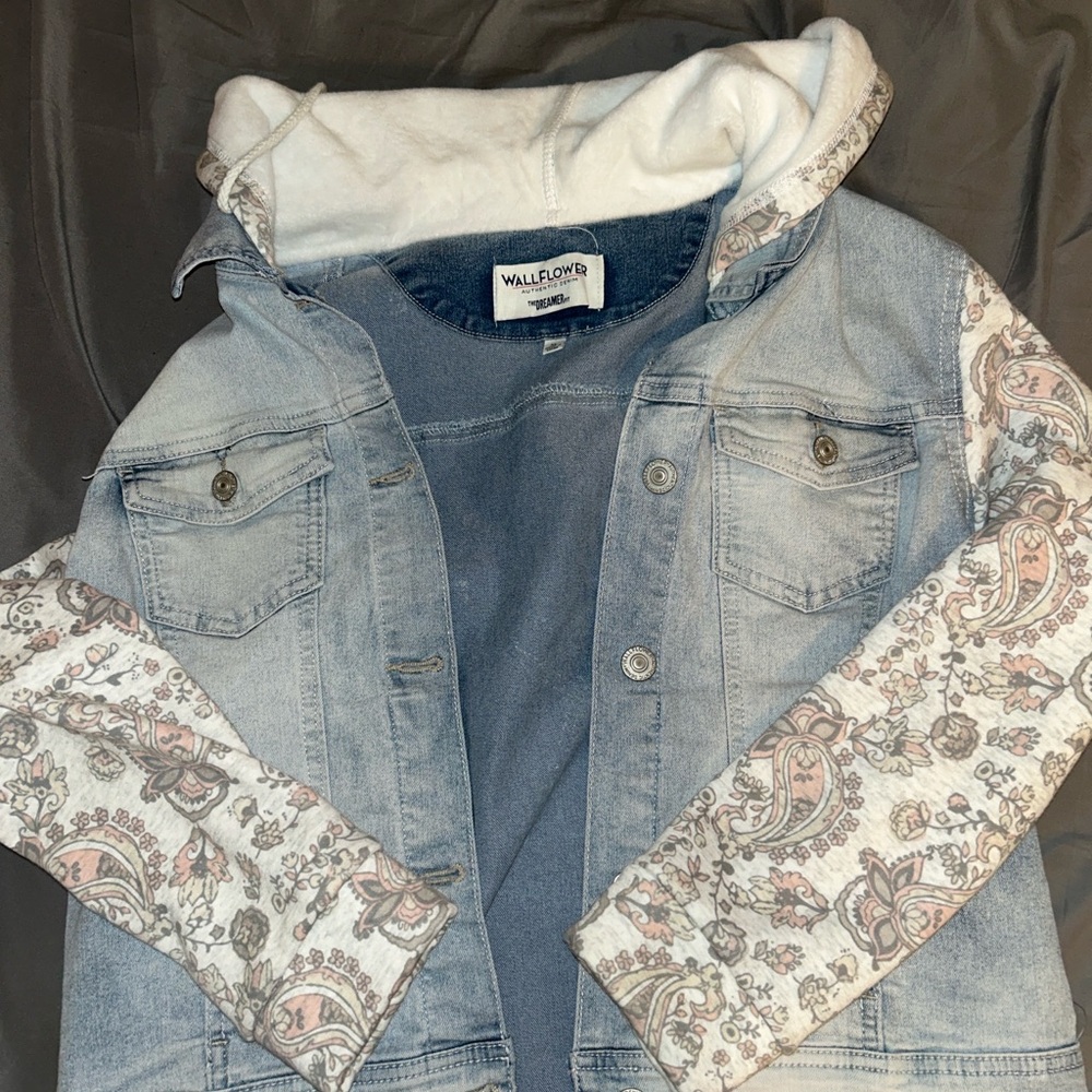Jean Jacket with hood